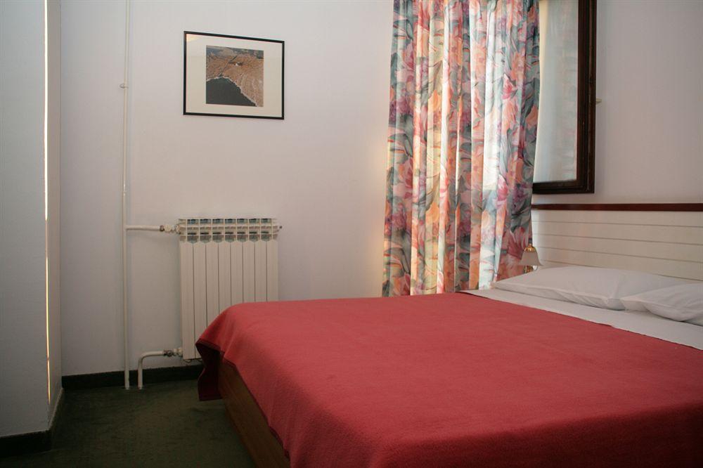 Hotel Jadran Sibenik Luaran gambar