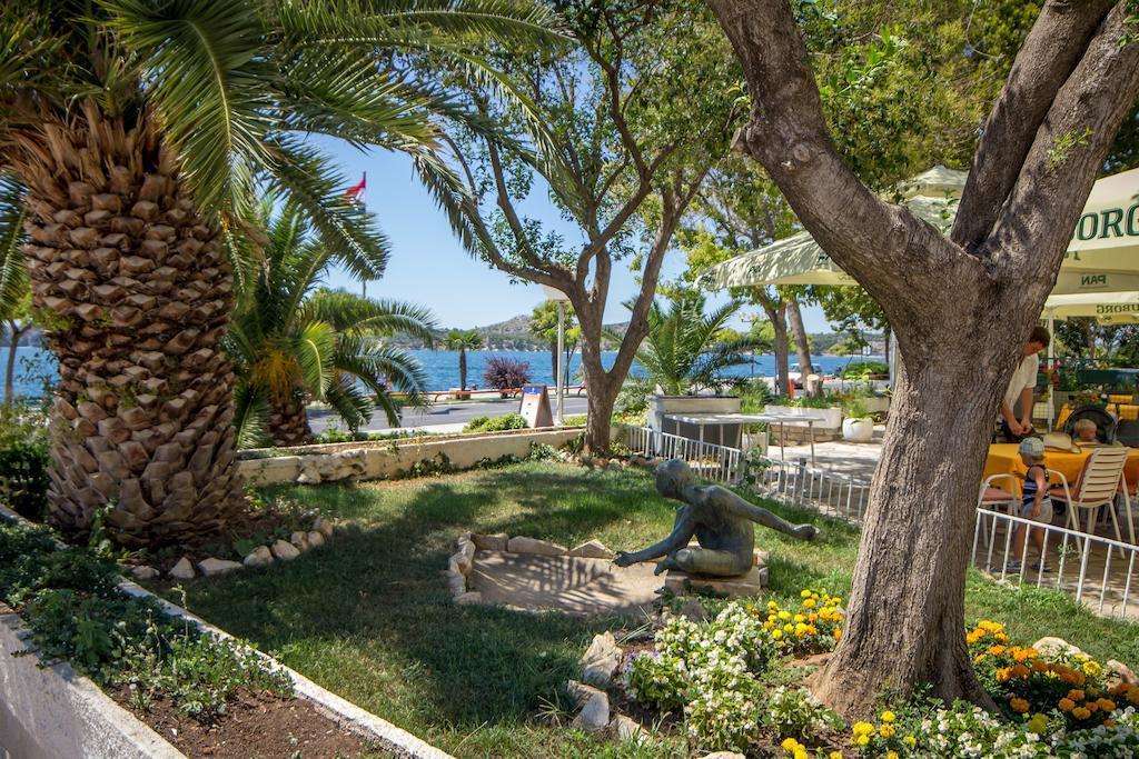 Hotel Jadran Sibenik Luaran gambar